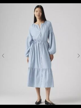 Levi's Jolene Light Blue Button-Front Midi Dress with Drawstring Waist